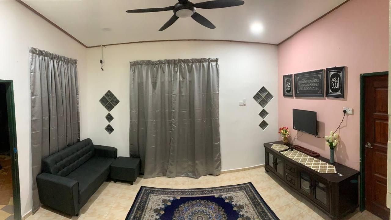 Lavender Homestay Desa Chendering 3 Bedrooms كُوالا تيرينغانو المظهر الخارجي الصورة